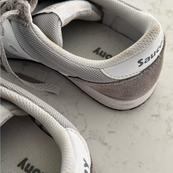 Saucony Classic Gray and White Running Shoes - Picture 4 of 9